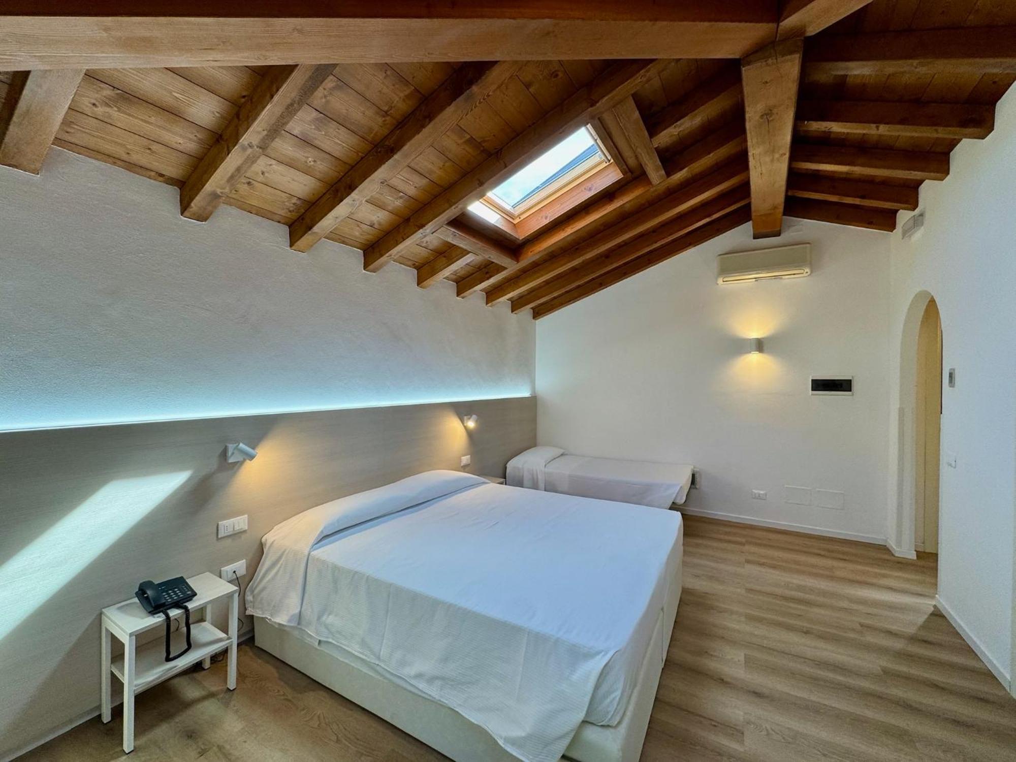 Corte Impero Hotel & Restaurant آفي المظهر الخارجي الصورة