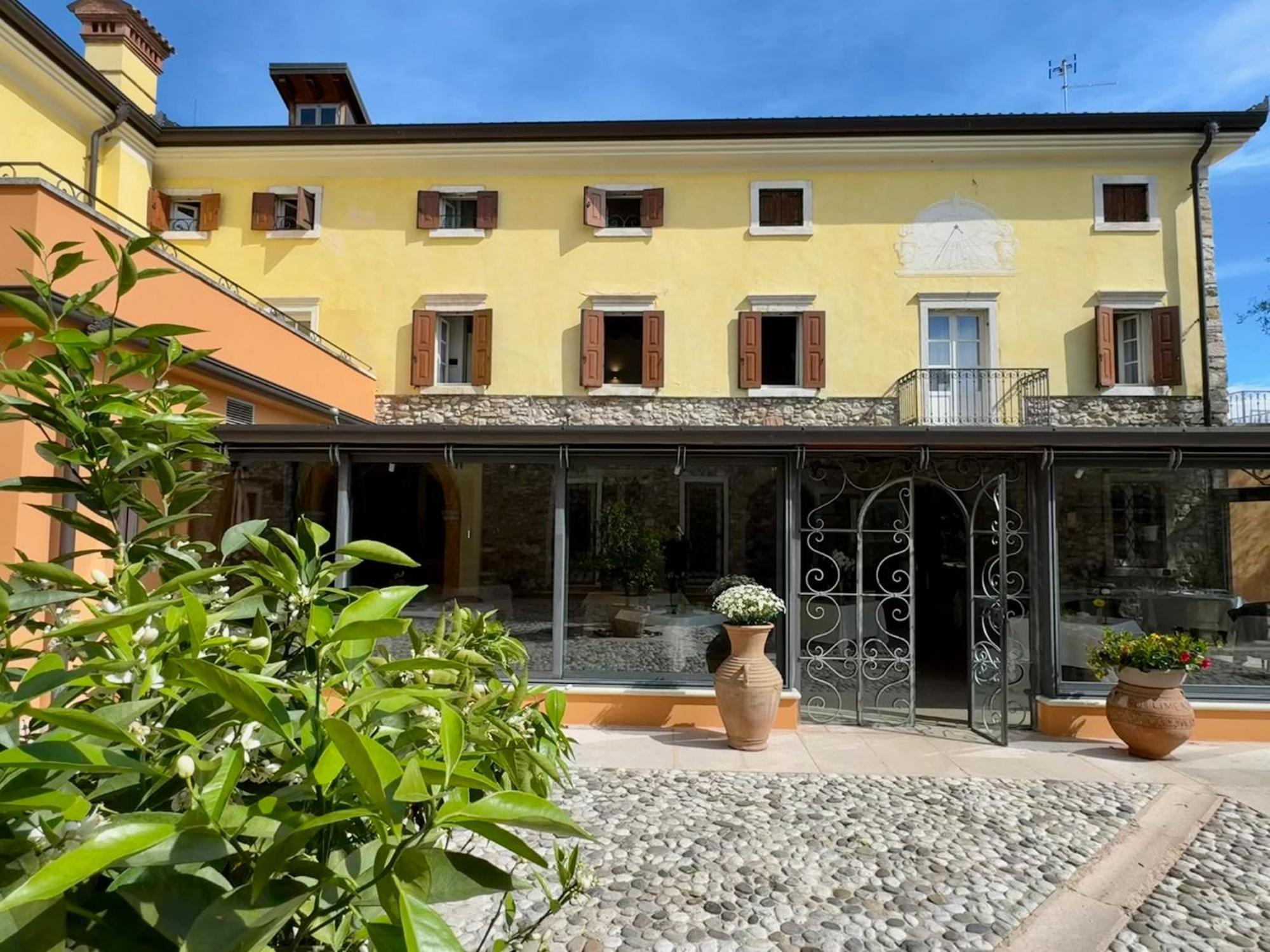 Corte Impero Hotel & Restaurant آفي المظهر الخارجي الصورة